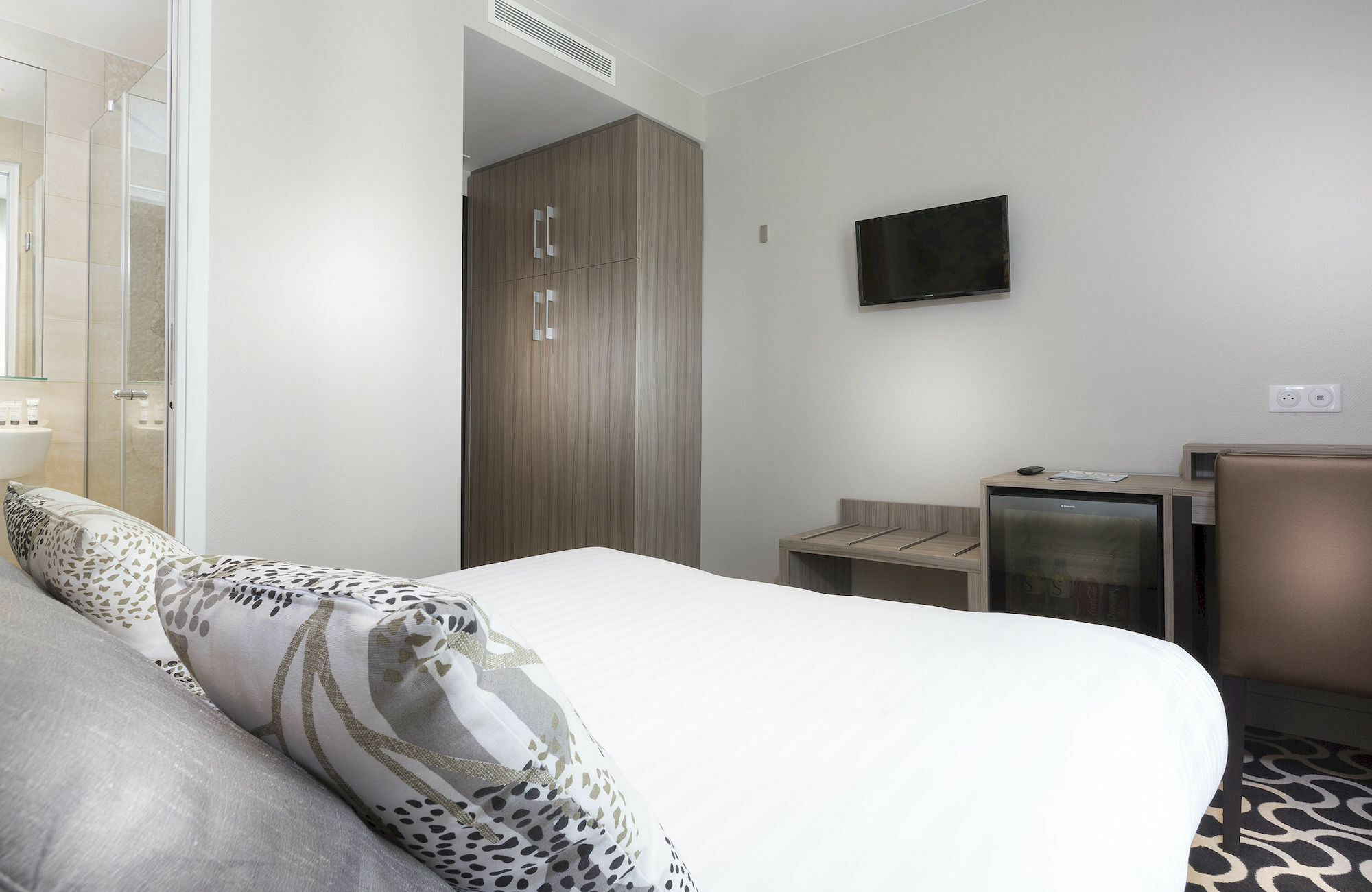 Hotel International Париж Экстерьер фото